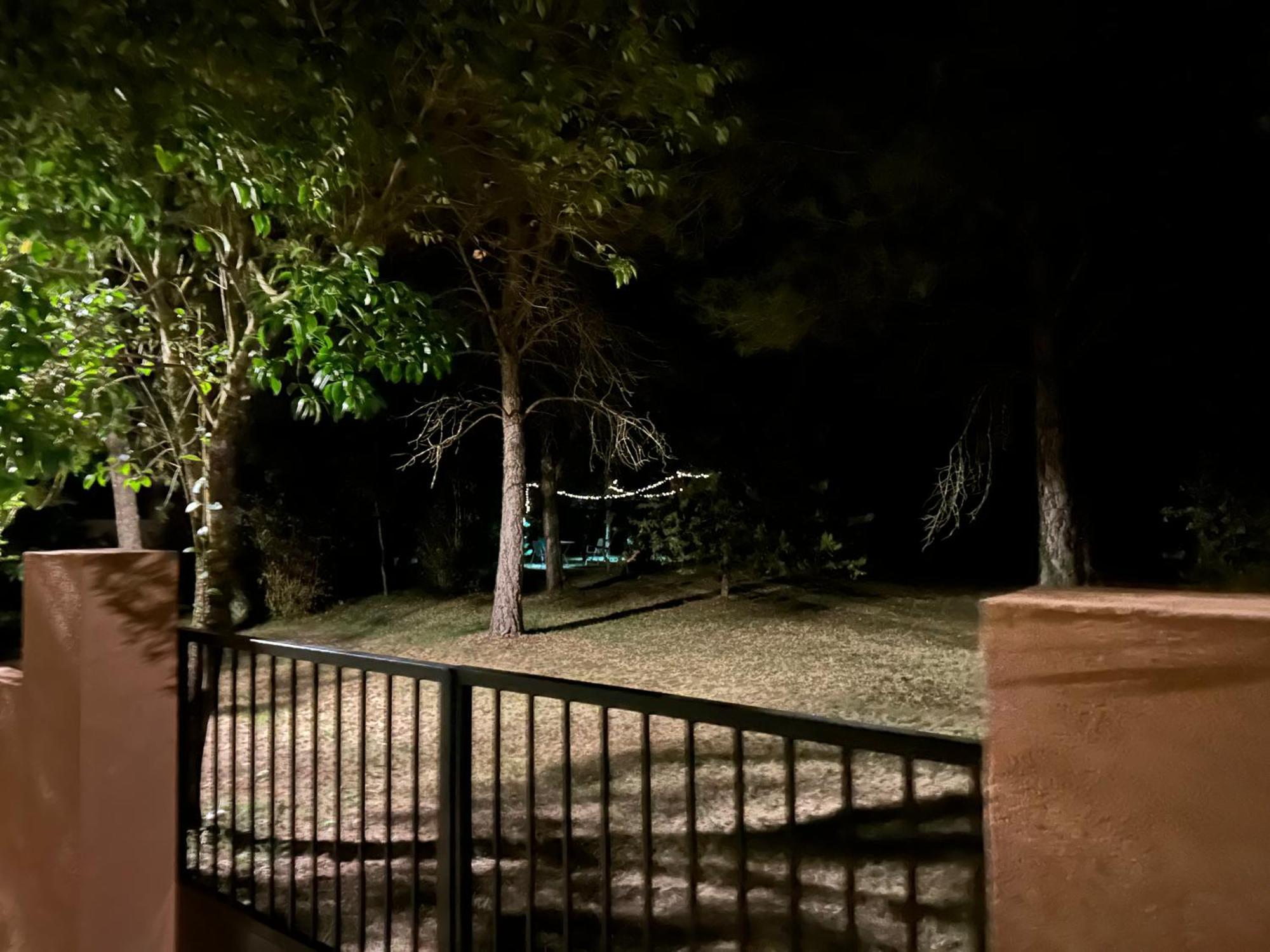 Albanya Casa Triano Entre Montanas, Rio Y Cielo De Estrellas מראה חיצוני תמונה