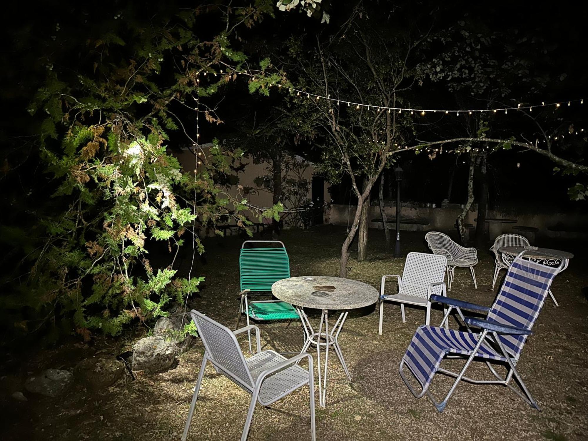 Albanya Casa Triano Entre Montanas, Rio Y Cielo De Estrellas מראה חיצוני תמונה