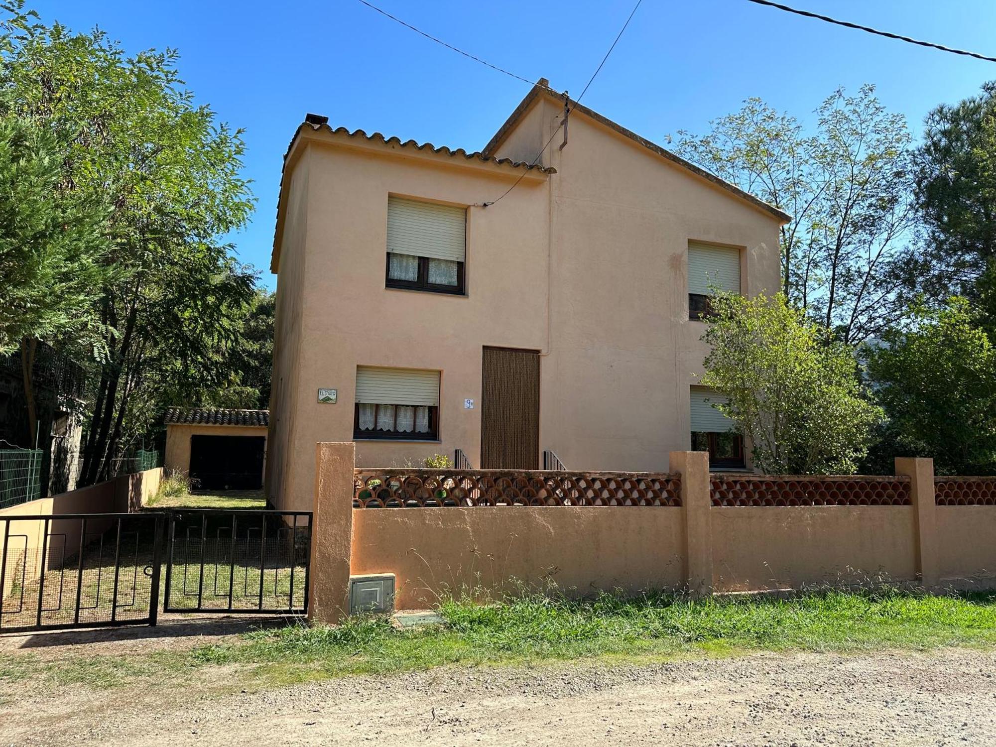 Albanya Casa Triano Entre Montanas, Rio Y Cielo De Estrellas מראה חיצוני תמונה