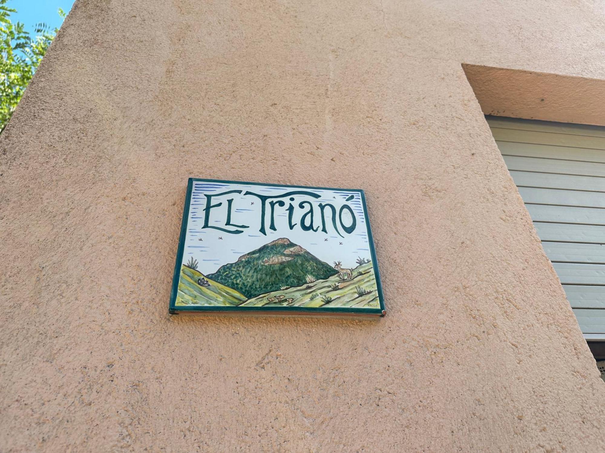Albanya Casa Triano Entre Montanas, Rio Y Cielo De Estrellas מראה חיצוני תמונה